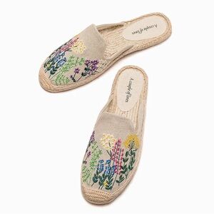 SOLUDOS Women's Wildflowers
Espadrille Mules SLIP ON
EMBROIDERY COLORFUL